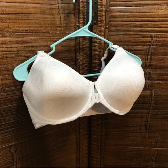 Bali Bra, Underwire, 38DD - Picture 4 of 5